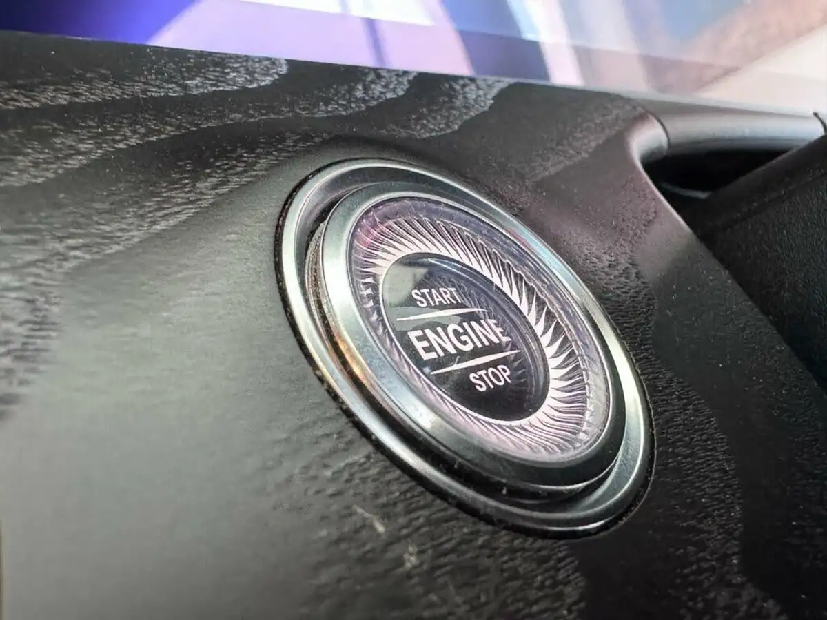 2020-mercedes-benz-e-class-20d-e300d-amg-line-edition-premium-plus-estate-5d-big-40