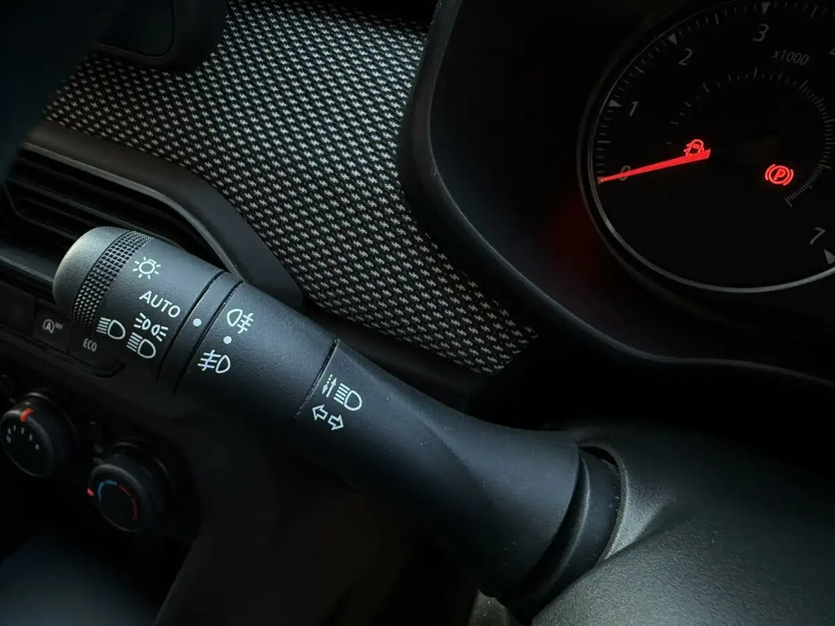 2021-dacia-sandero-10-tce-comfort-90bhp-big-25