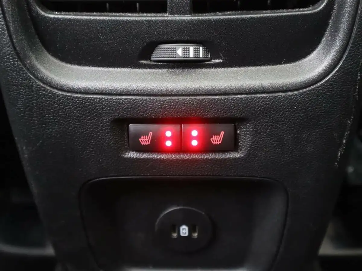 2024-ford-kuga-15t-black-package-edition-big-11