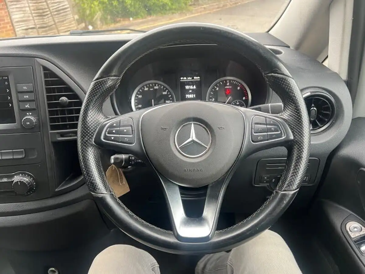2021-mercedes-benz-vito-20cdi-114-progressive-l2-134bhpeu6dt-panel-1749cc-9g-tronic-big-45