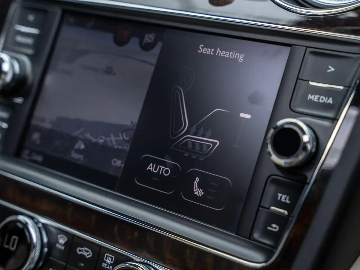 2018-bentley-bentayga-40-diesel-big-9