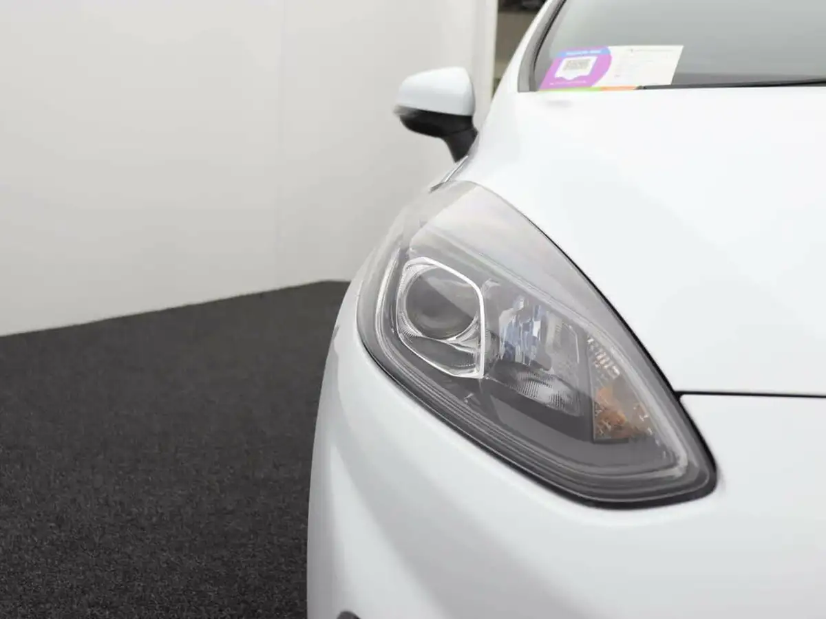 2020-ford-fiesta-15t-st-2-3d-big-40