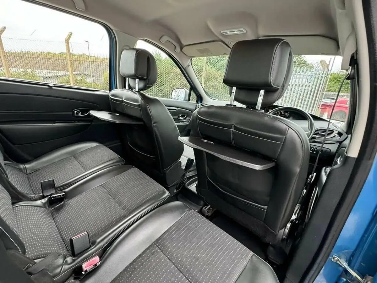 2012-renault-scenic-16-dynamique-tom-tom-big-14