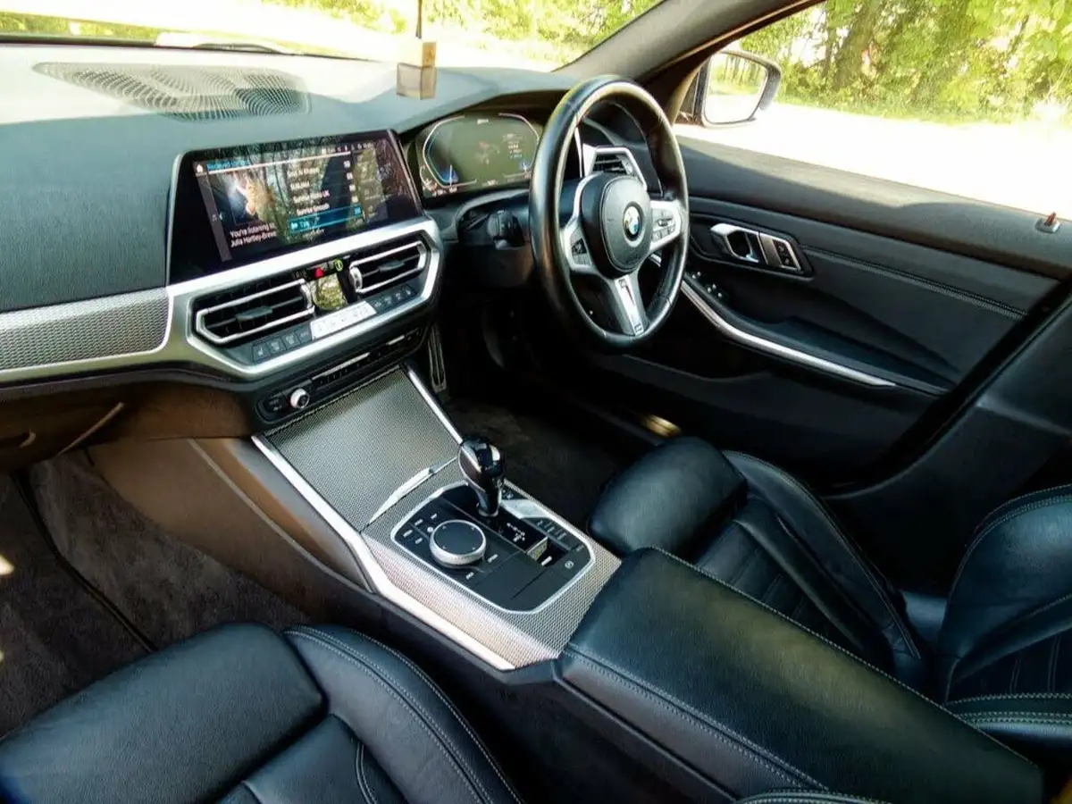 2019-bmw-3-series-20-330e-m-sport-plus-pack-big-29