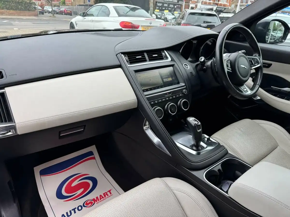 2018-jaguar-e-pace-20-i4d-r-dynamic-se-180ps-ss-big-17