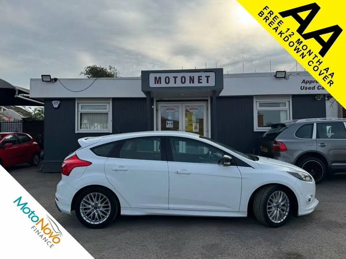 2013-ford-focus-16-zetec-s-scti-182ps-hatchback-big-20