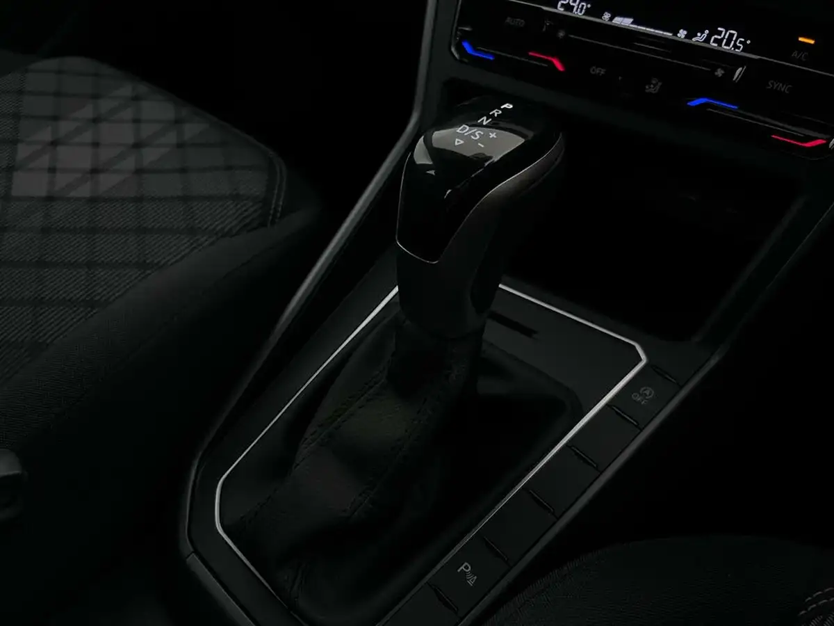 2022-volkswagen-polo-10-tsi-r-line-110ps-dsg-big-31