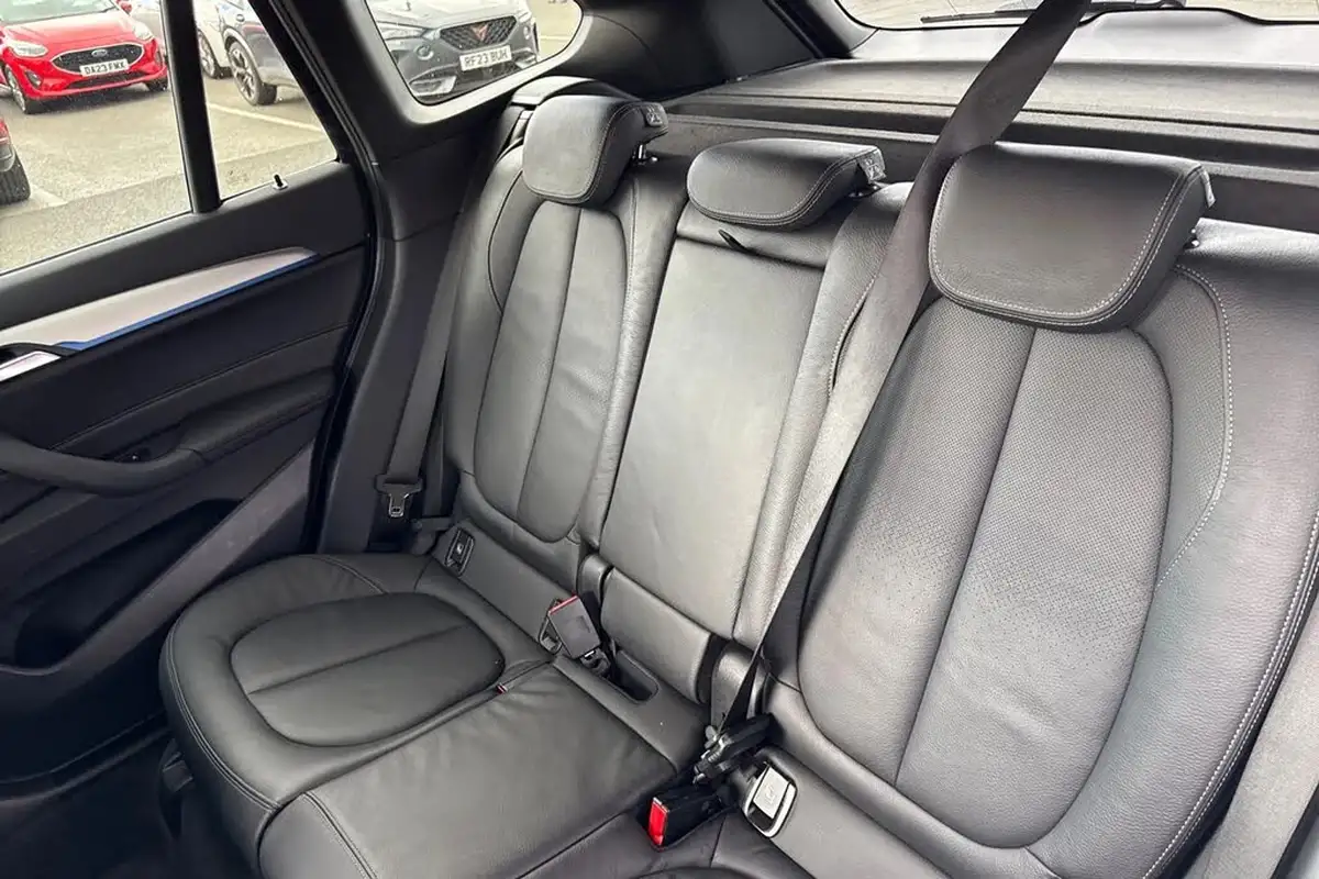 2019-bmw-x1-20td-xdrive20d-m-sport-big-17