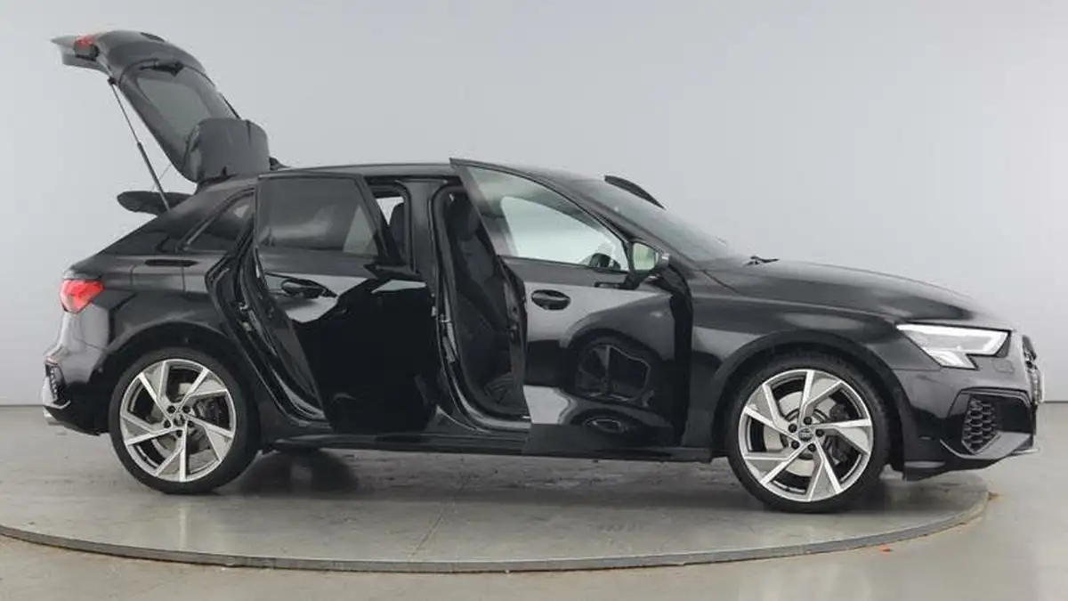 2023-audi-s3-20-tfsi-black-edition-sportback-5d-big-9