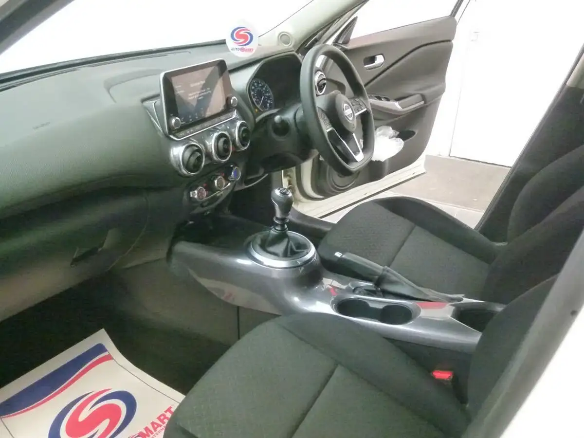 2022-nissan-juke-10-dig-t-acenta-big-14