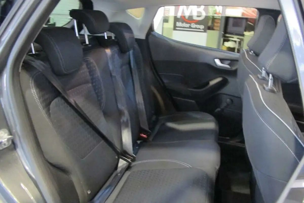 2017-ford-fiesta-10t-titanium-100ps-ecoboost-ss-5d-big-38