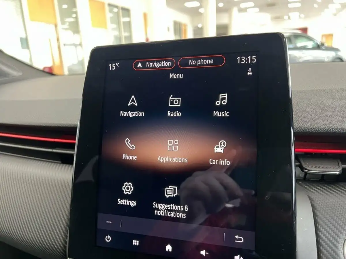 2020-renault-clio-13-tce-rs-line-big-19