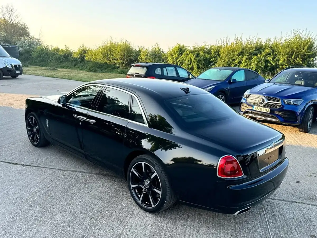 2016-rolls-royce-ghost-66-ewb-big-12