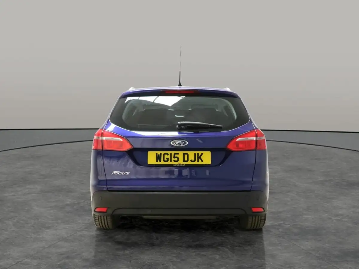 2015-ford-focus-16-titanium-estate-big-9