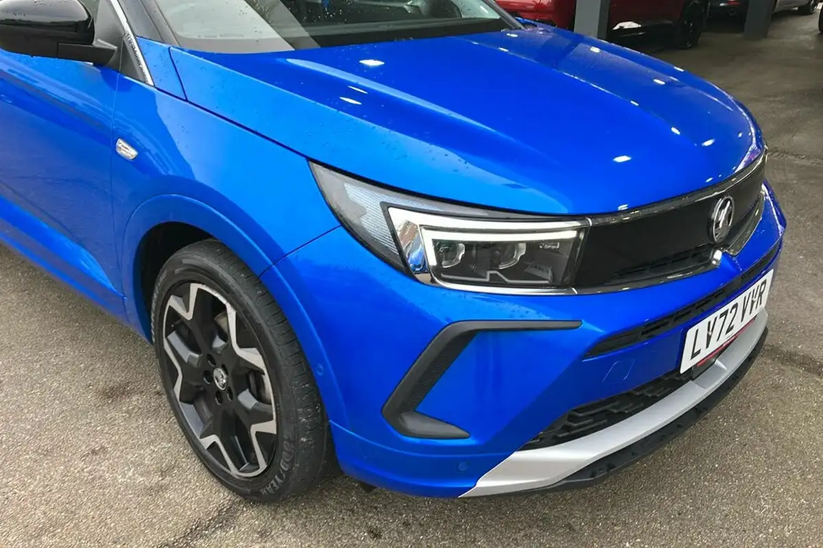 2022-vauxhall-grandland-16-elite-big-21