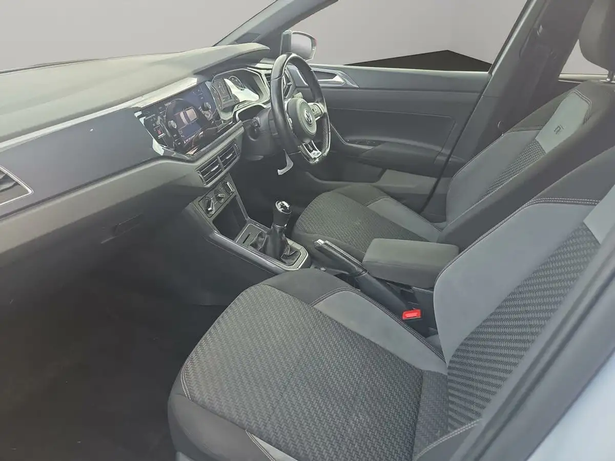 2020-volkswagen-polo-10-tsi-r-line-115ps-big-12