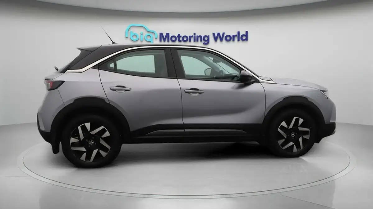 2021-vauxhall-mokka-12-elite-premium-100ps-big-10