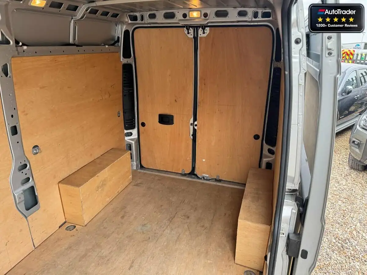 2023-peugeot-boxer-22-bluehdi-professional-premium-335-l2h2-big-9