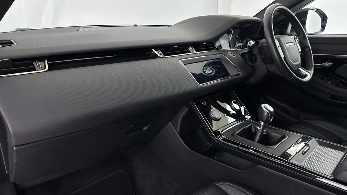 2019-land-rover-range-rover-evoque-20-d150-r-dynamic-big-9