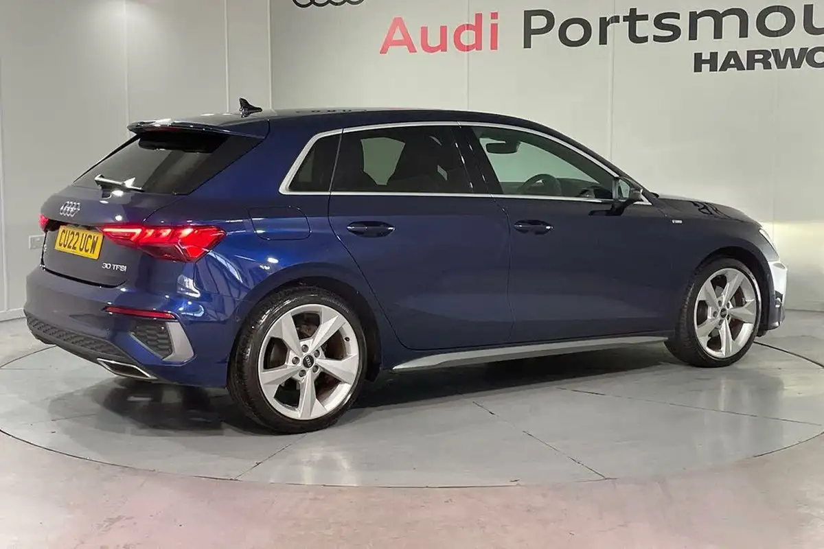 2022-audi-a3-10-30-tfsi-s-line-sportback-5d-big-7