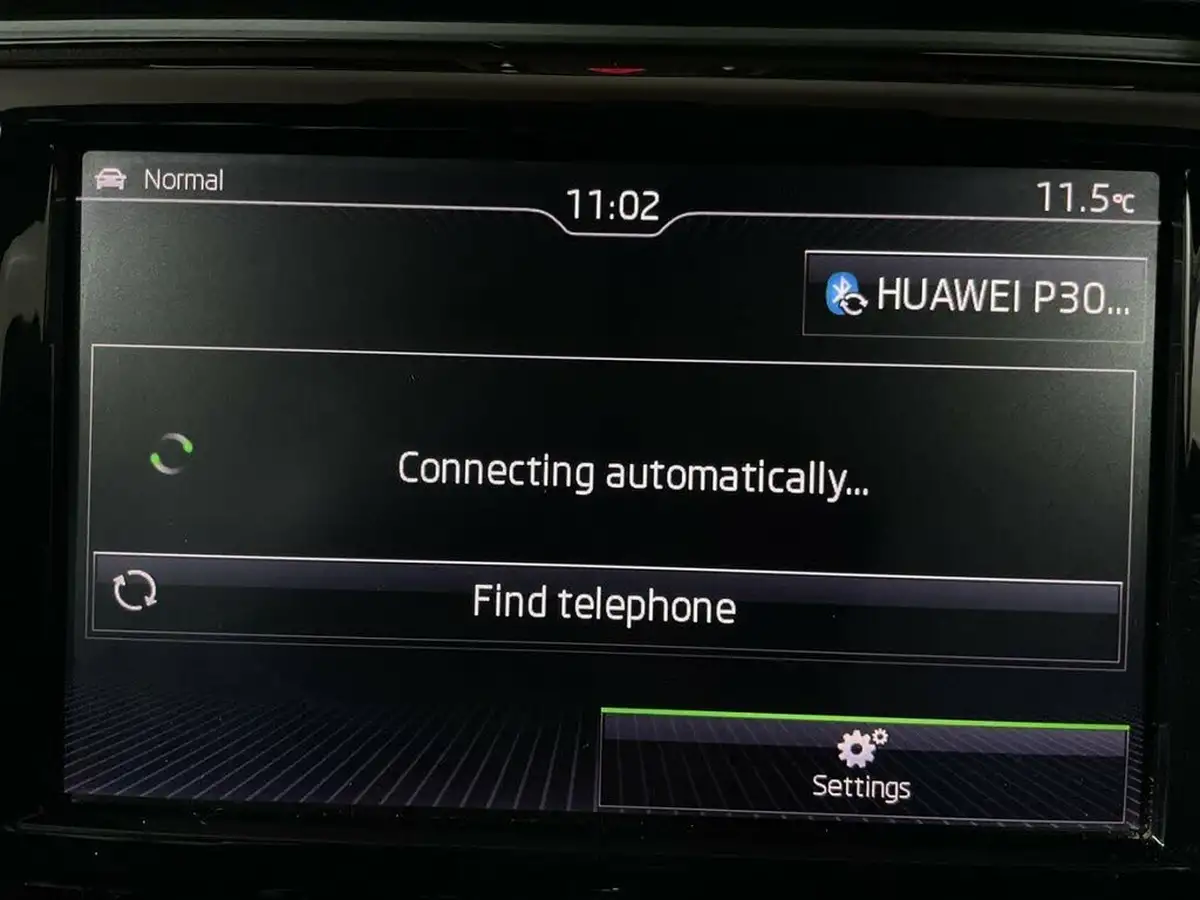 2017-skoda-superb-20tdi-sportline-estate-big-17