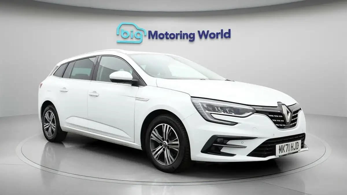 2021-renault-megane-15dci-iconic-sport-tourer-big-0