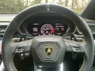 2020-lamborghini-urus-40-no-trim-small-36