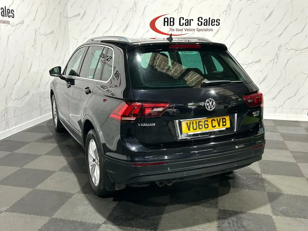 2016-volkswagen-tiguan-20tdi-se-navigation-150ps-4motion-bmt-ss-dsg-big-5