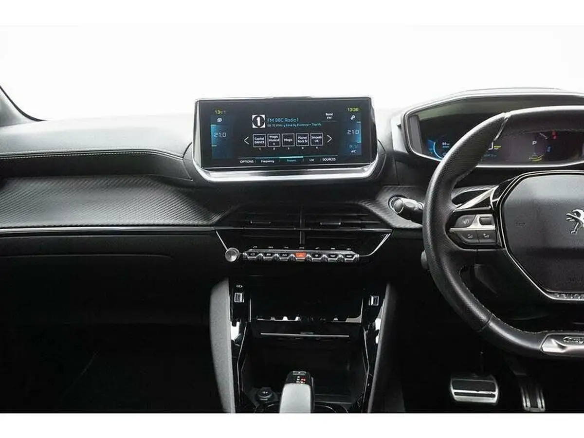2021-peugeot-208-e-gt-50kwh-big-44