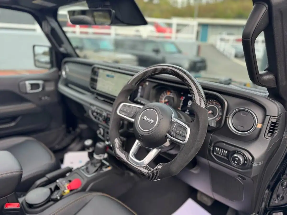 2025-jeep-wrangler-big-10