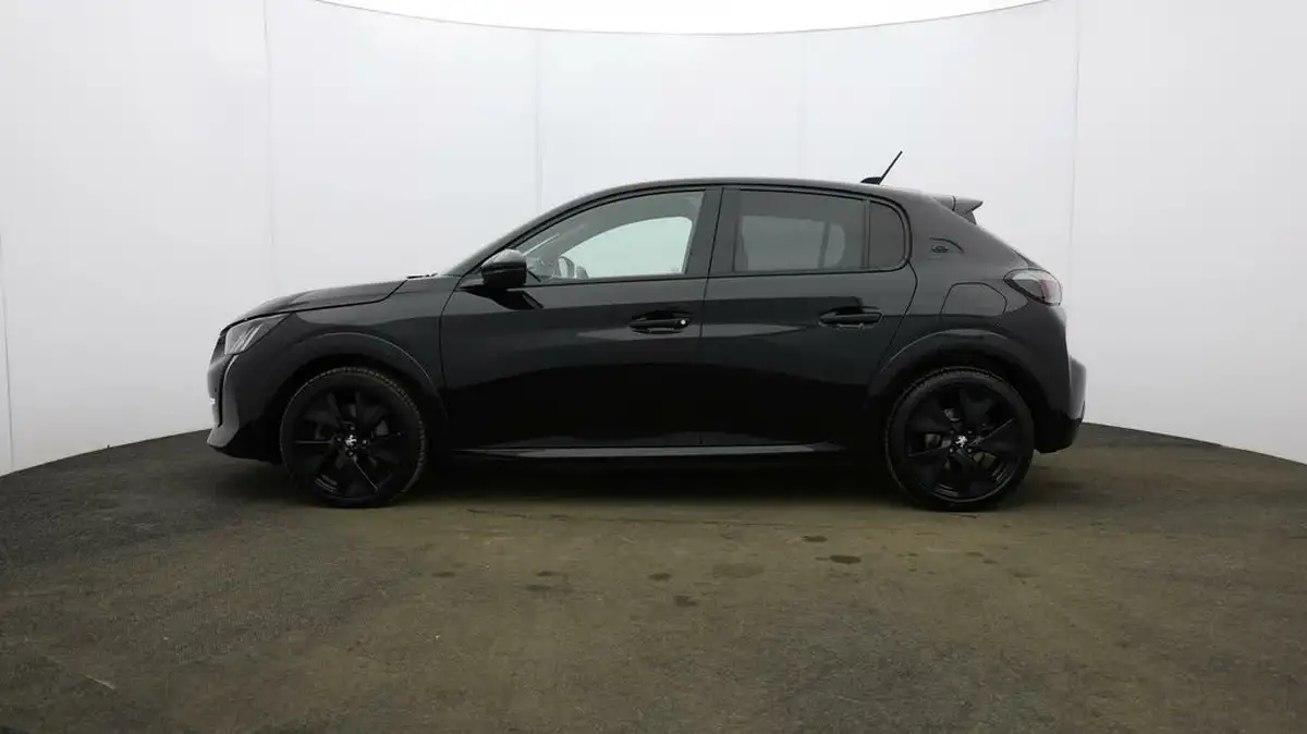 2021-peugeot-208-e-gt-50kwh-big-3