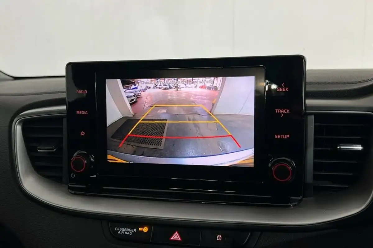 2021-kia-xceed-10-t-gdi-2-big-12