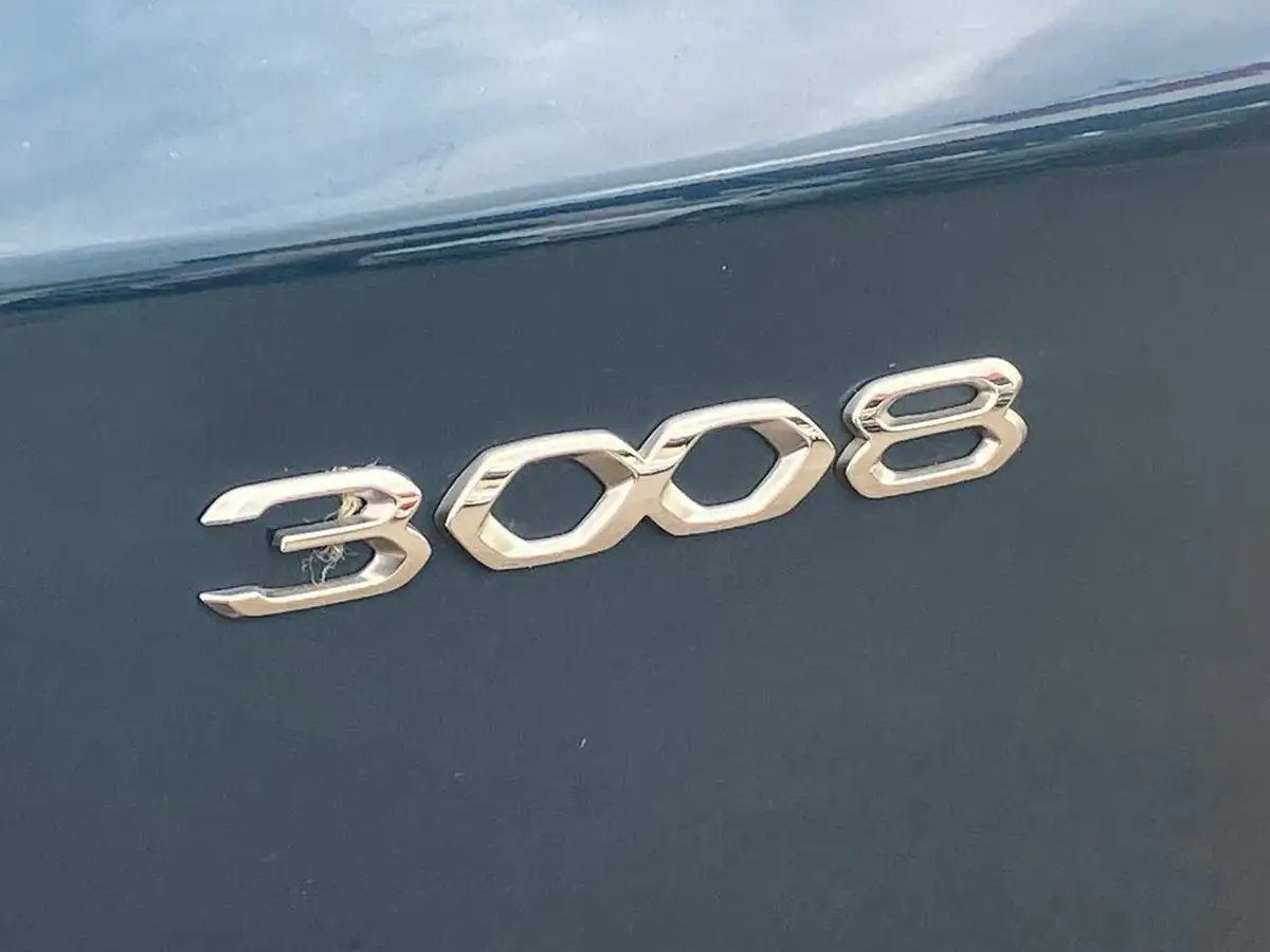 2021-peugeot-3008-suv-15-bluehdi-allure-premium-eat8-big-21