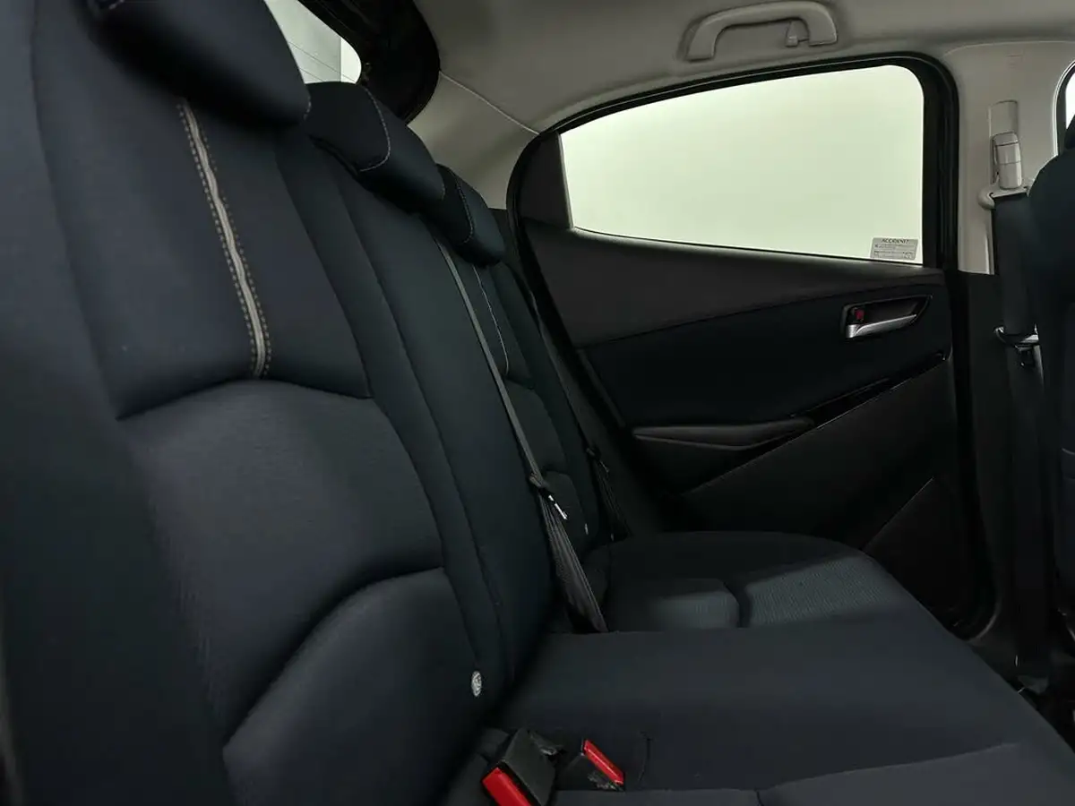 2022-mazda-mazda2-15-e-skyactiv-g-sport-big-37