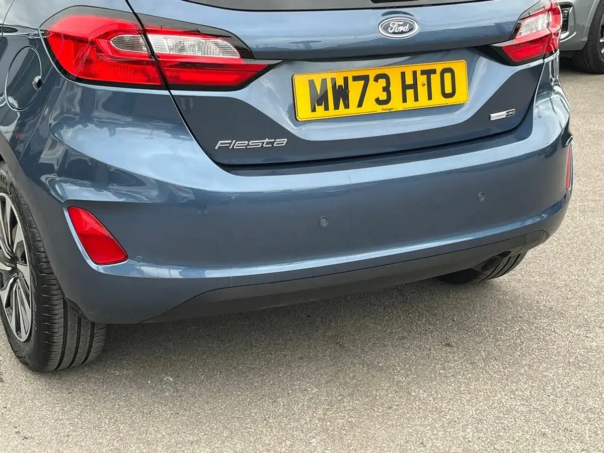2023-ford-fiesta-10t-titanium-125ps-hybrid-mhev-big-17