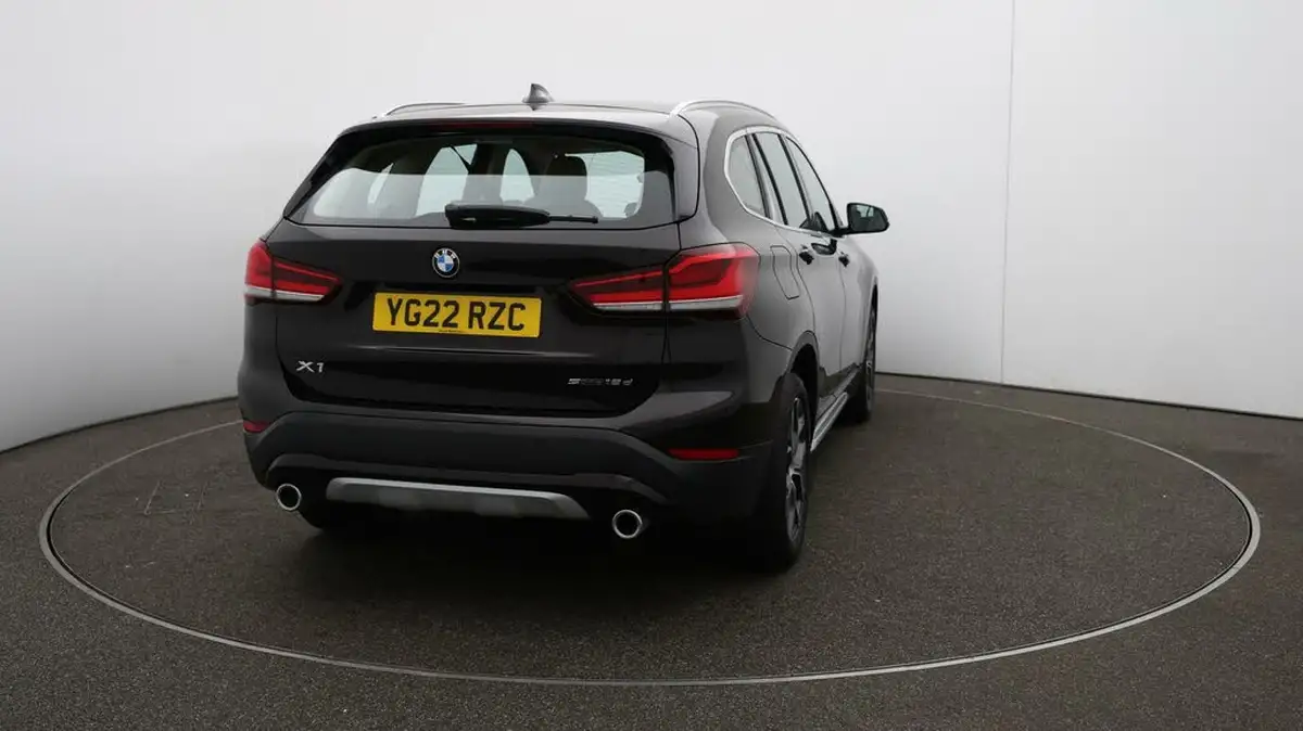 2022-bmw-x1-20td-sdrive18d-xline-sport-auto-big-49