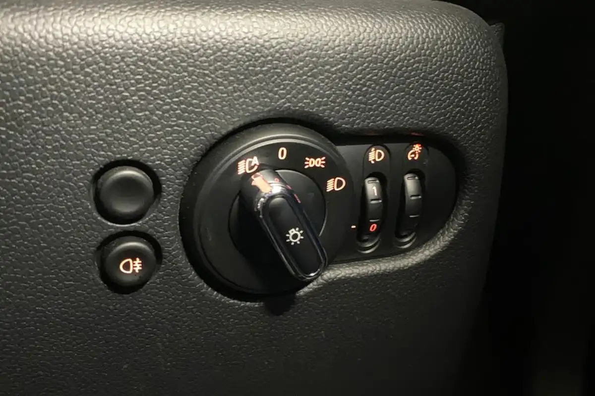 2023-mini-cooper-e-cooper-s-multitone-edition-big-33