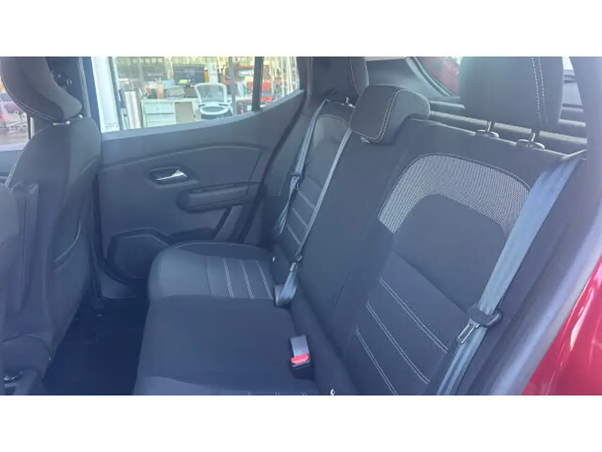 2022-dacia-sandero-10-tce-comfort-90bhp-big-15