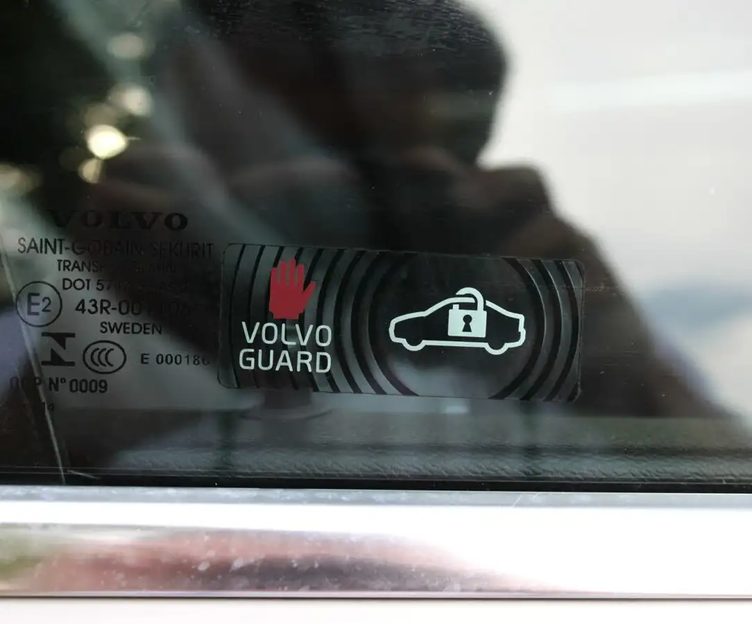 2015-volvo-xc60-big-29