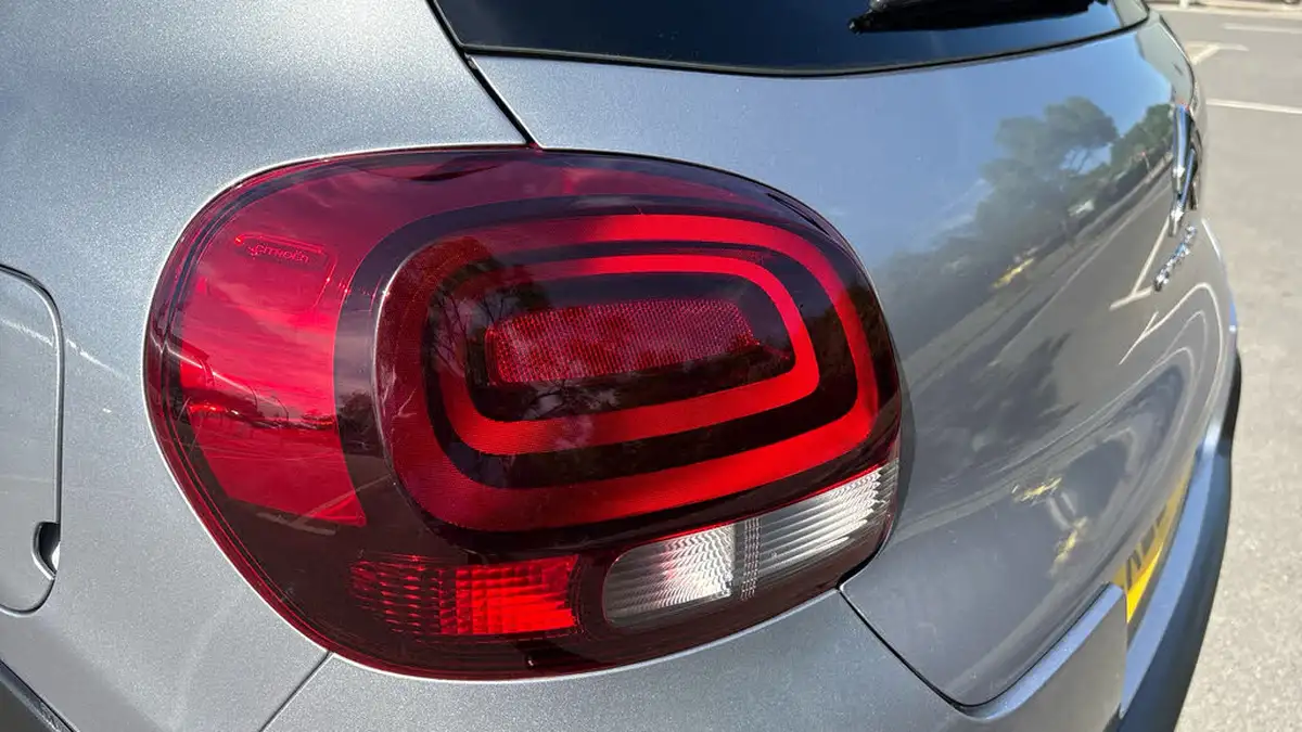 2022-citroen-c3-12-puretech-c-series-big-42