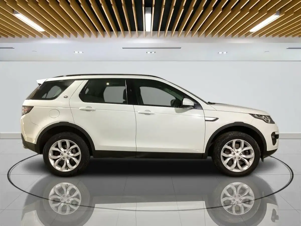 2018-land-rover-discovery-sport-20sd4-hse-big-8