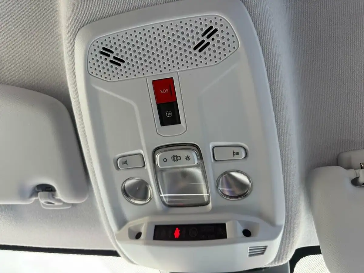 2022-vauxhall-corsa-12i-elite-edition-big-15