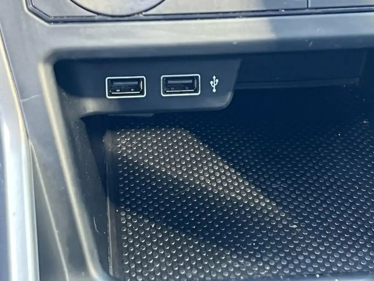 2018-volkswagen-polo-10-tsi-se-big-31