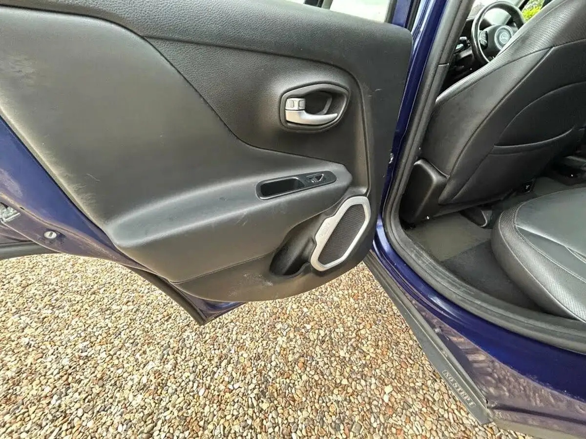2016-jeep-renegade-20multijet-ii-limited-ss-big-18