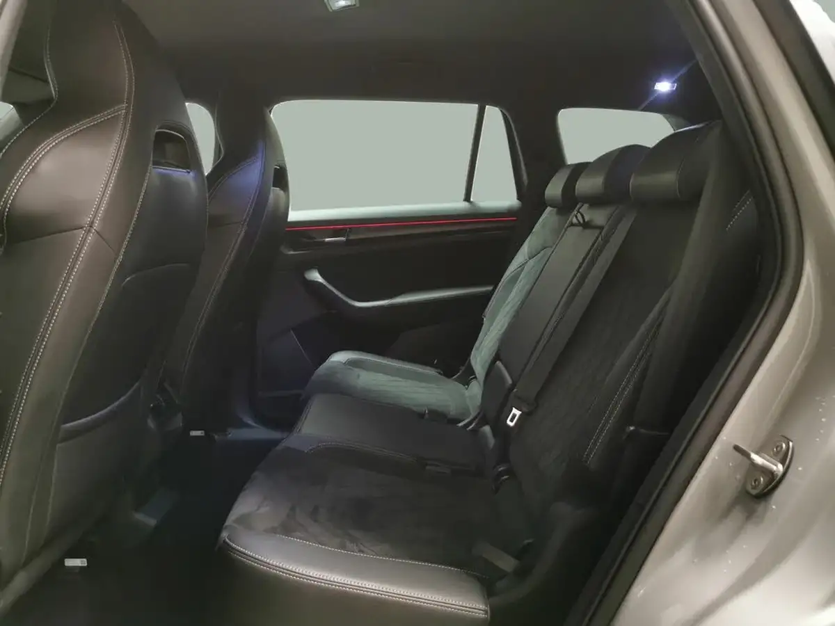 2021-skoda-kodiaq-15-tsi-sportline-big-24