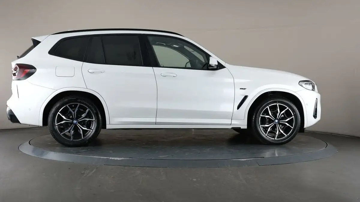 2022-bmw-x3-20-xdrive-30e-m-sport-big-53