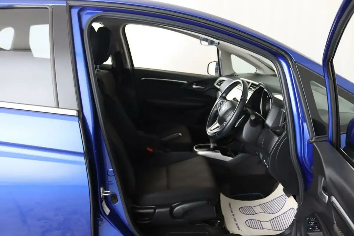 2020-honda-jazz-13-i-vtec-ex-cvt-big-16