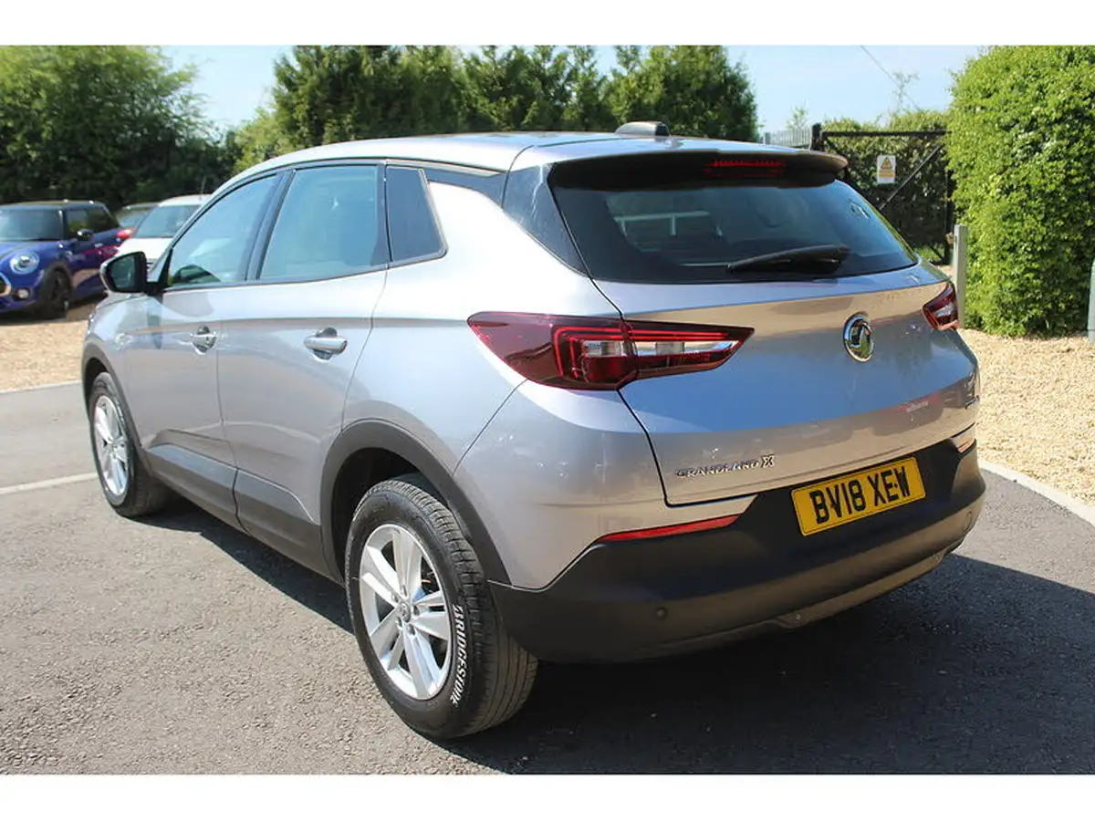 2018-vauxhall-grandland-x-16cdti-se-122ps-ecotec-big-5