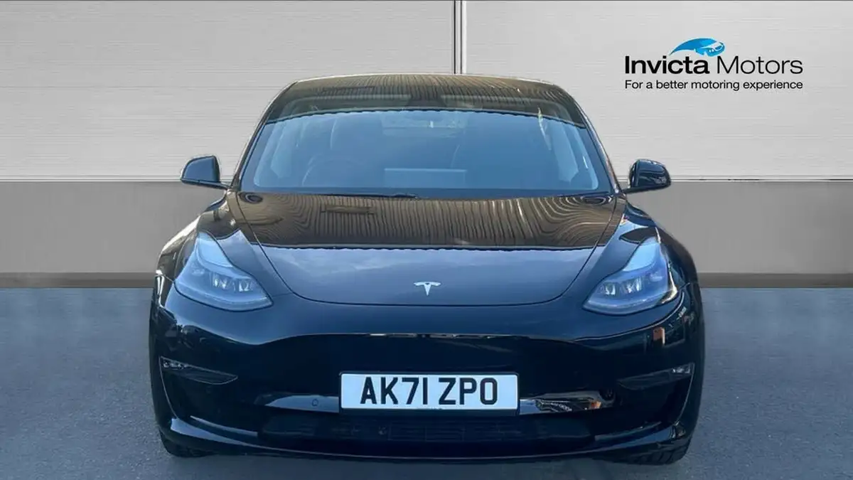 2021-tesla-model-3-e-long-range-awd-big-7