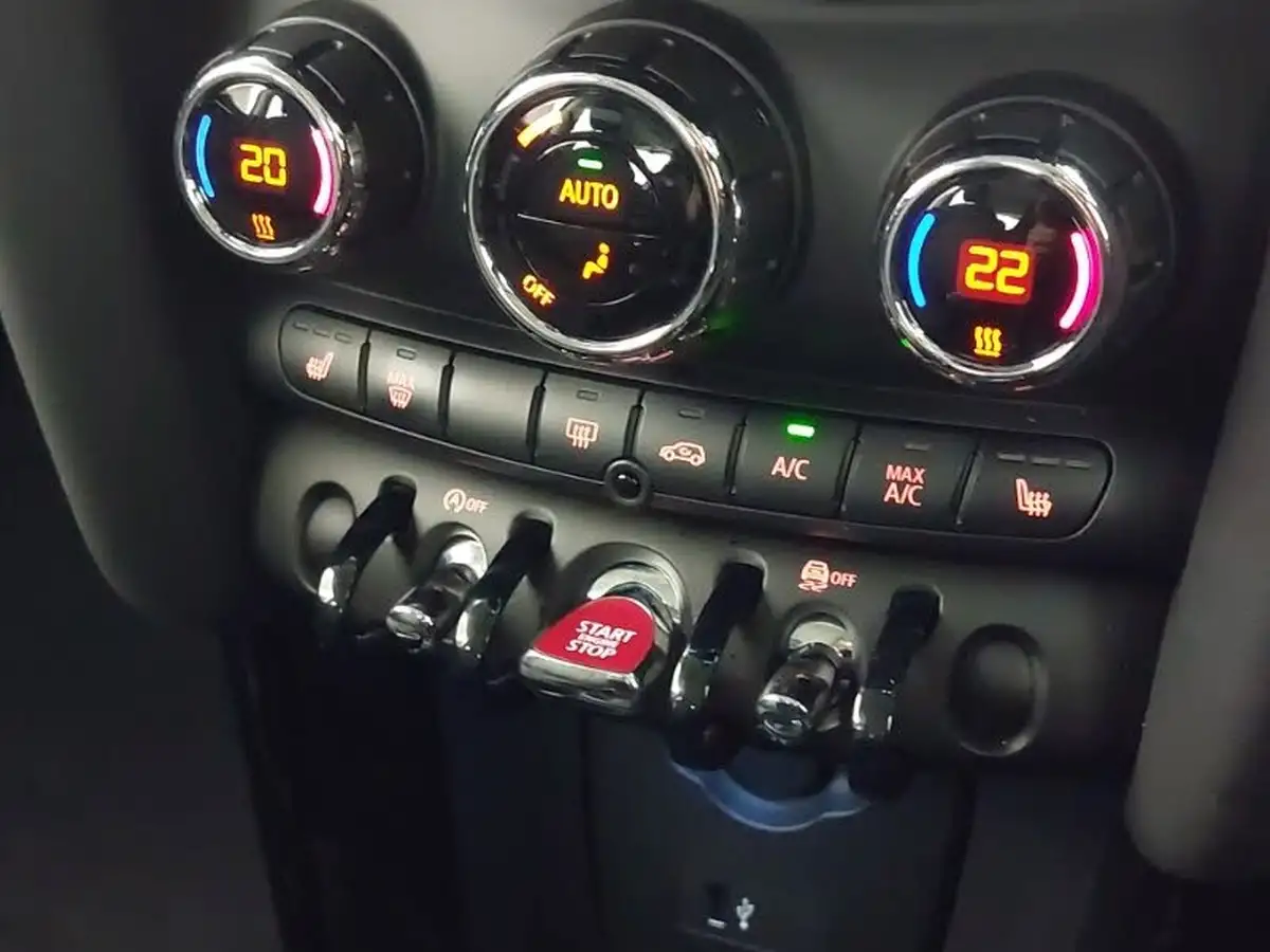 2021-mini-cooper-15-cooper-classic-hatchback-3d-auto-big-17